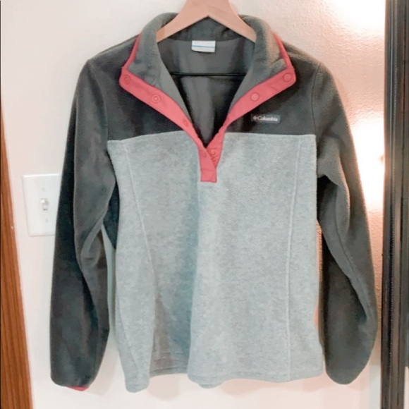 Columbia Tops - Columbia button up